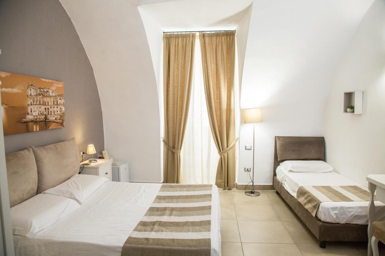 Chiaia Suites Naples Extérieur photo