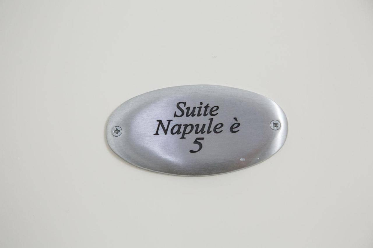Chiaia Suites Naples Extérieur photo