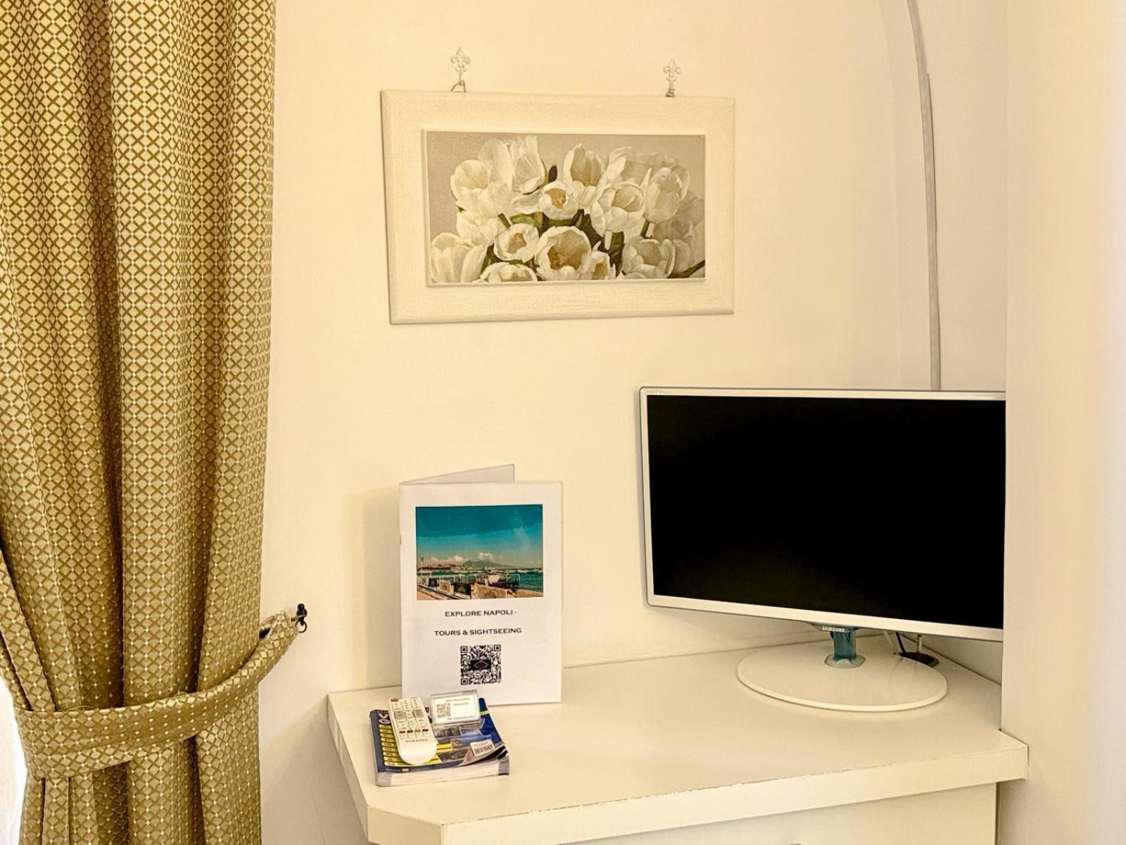 Chiaia Suites Naples Extérieur photo